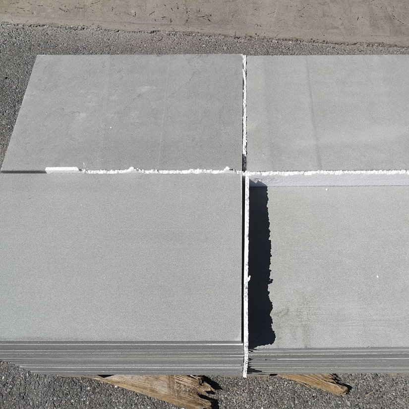 Sandstein  - Bodenplatten - Oberfläche gesägt
Kanten gesägt
60 x 40 x 3 cm

118 Platten / 28.32 m2 verfügbar
45 CHF pro m2 (inkl. MWST)

muss in Bern abgeholt werden.