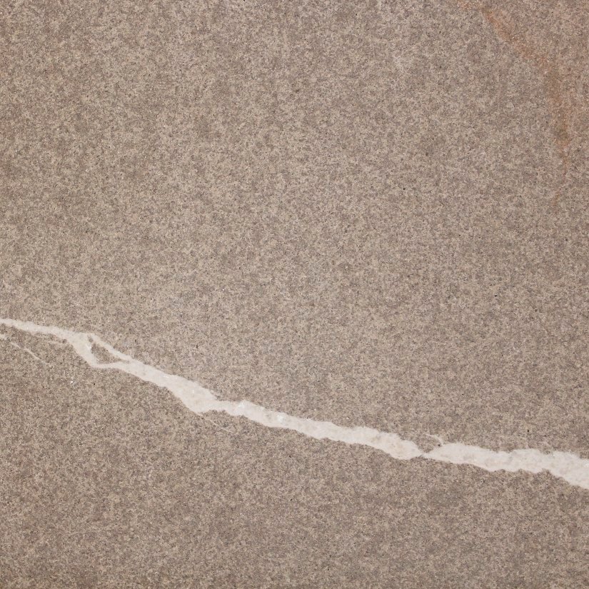 Pietra Piasentina Kalkstein - Bodenplatten - Oberfläche geflammt
Kanten gesägt